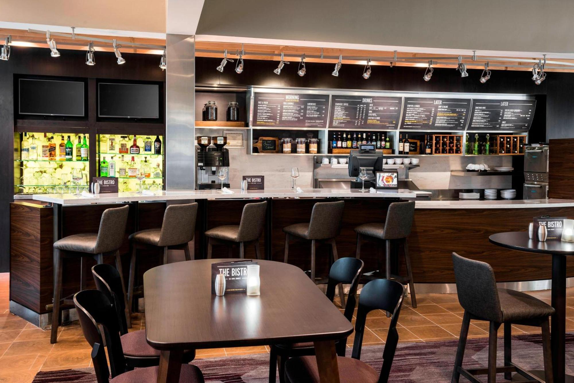 Courtyard Chicago O'Hare Ξενοδοχείο Des Plaines Εξωτερικό φωτογραφία