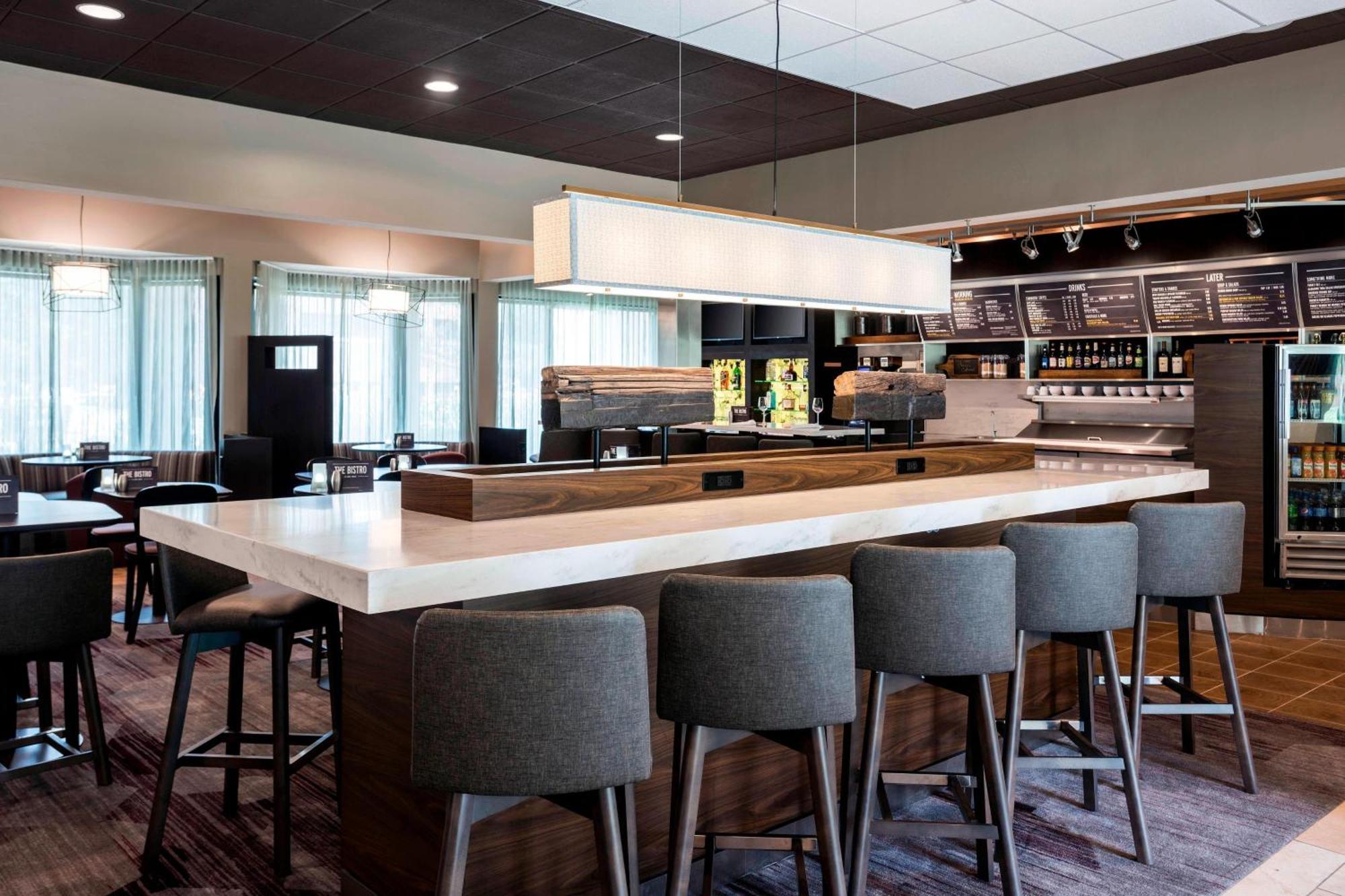 Courtyard Chicago O'Hare Ξενοδοχείο Des Plaines Εξωτερικό φωτογραφία